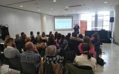 Medio centenar de representantes de las Administraciones asisten a la jornada “Por una compra pública con reserva, ecosocial e inclusiva”.