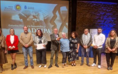 ADEIPA recibe el galardón Haz+
