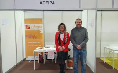 Stand de ADEIPA en la Feria de Empleo Talento Joven de Avilés