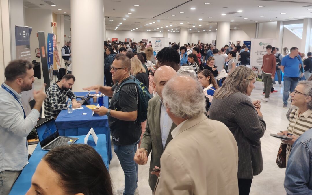 Más de medio millar de personas en la IV Feria de Empleo de ADEIPA